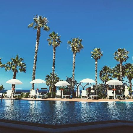 Palm Beach Club Hotel Кастельдачча Экстерьер фото