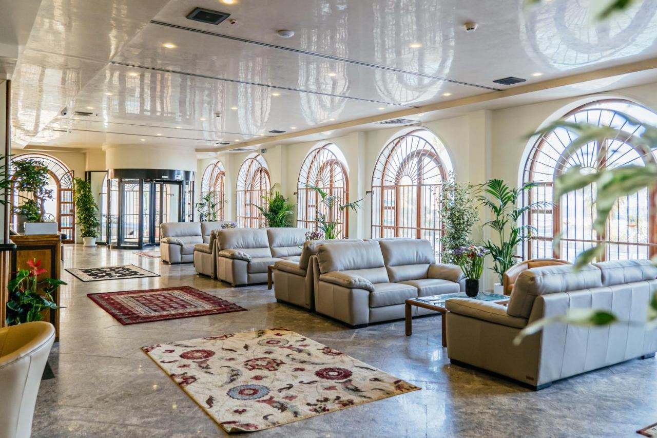 Palm Beach Club Hotel Кастельдачча Экстерьер фото